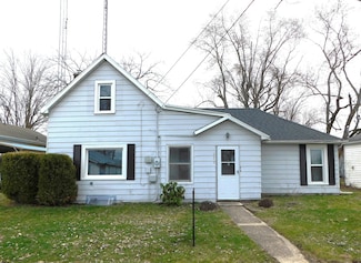 223 S Pleasant St, Watervliet, MI 49098