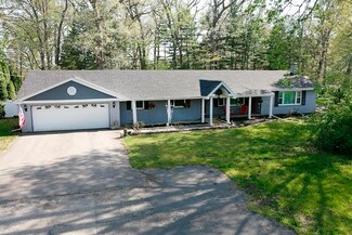 6152 E 0250 Rd S, Saint Anne, IL 60964