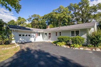 71 Hemenway Rd, Framingham, MA 01701