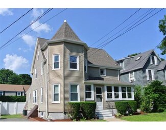 6 Grafton St, Wakefield, MA 01880