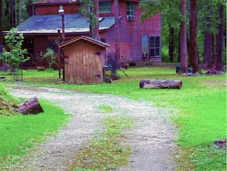 341 Pine Valley Dr, Shepherd, TX 77371