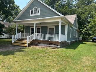 115 S 27th St, Parsons, KS 67357