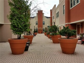 133 Walton St Unit 127, Syracuse, NY 13202