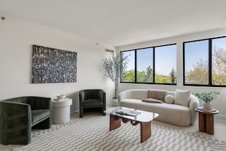 250 Hammond Pond Pkwy Unit 701S, Chestnut Hill, MA 02467