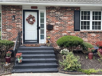 10231 W 96th Place, Overland Park, KS 66212