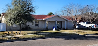 1207 N Bibb Ave, Eagle Pass, TX 78852