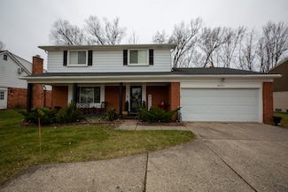 28263 Lahser Rd, Southfield, MI 48034