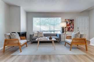 2702 Douglas Ave Unit 128, Dallas, TX 75219