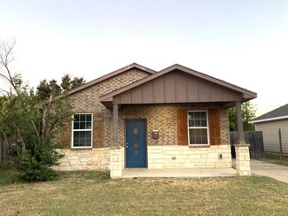 1705 E Davis Ave, Fort Worth, TX 76104