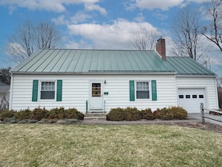 3 Wenonah Ave, Essex Junction, VT 05452
