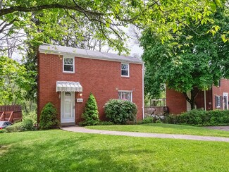 995 Elizabeth St, Pittsburgh, PA 15221