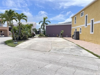 173 Nettles Blvd, Jensen Beach, FL 34957