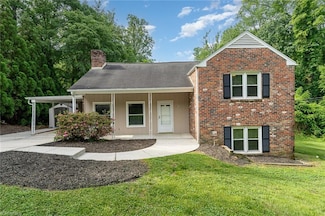 4011 Sedgewood Ln, Greensboro, NC 27407