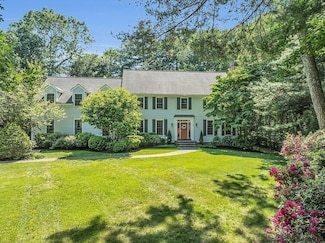 241 Mattison Dr, Concord, MA 01742