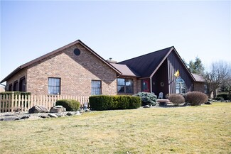 791 Lexington Dr, Hermitage, PA 16148