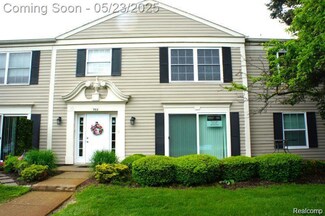 966 Bloomfield Village Blvd, Auburn Hills, MI 48326