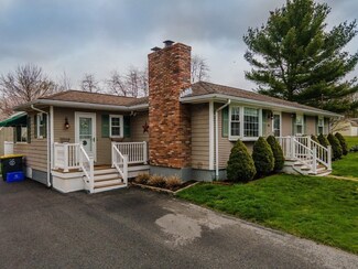 66 Wilson Rd, Somerset, MA 02726