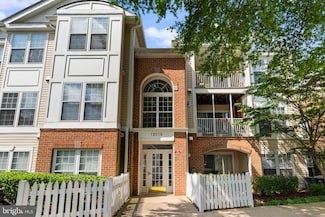 12016 Amber Ridge Cir Unit 304, Germantown, MD 20876