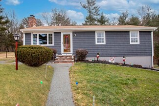 46 Erin Dr, Taunton, MA 02780