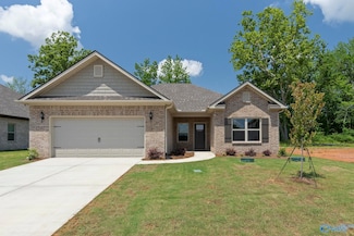 120 Striker Ln, Harvest, AL 35749