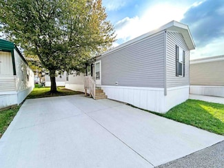 7055 Quarry Rd Unit 43, Amherst, OH 44001