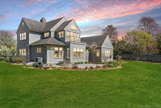 1 Osprey Commons S, Clinton, CT 06413