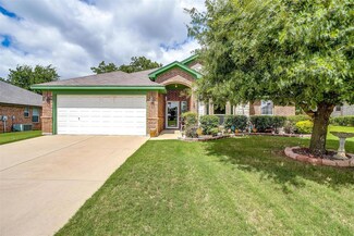 712 W Sheila Cir, Joshua, TX 76058