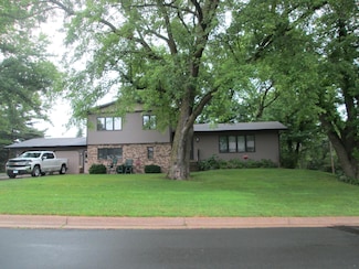 203 Trondheim Rd, Kenyon, MN 55946