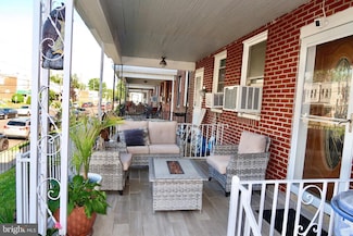 442 Robbins St, Philadelphia, PA 19111