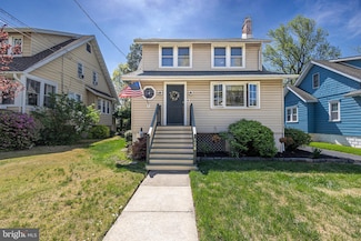 128 E Bettlewood Ave, Oaklyn, NJ 08107