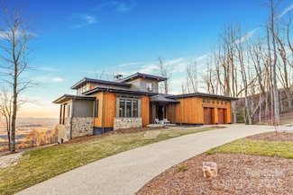432 E Garden Trail, Hendersonville, NC 28792