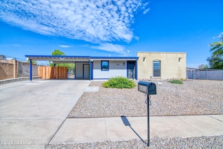 3432 S Nayasa Ave, Tucson, AZ 85730
