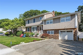 128 Bell Ave, Saddle Brook, NJ 07663