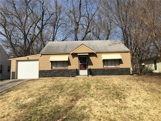 8032 Olive St, Kansas City, MO 64132