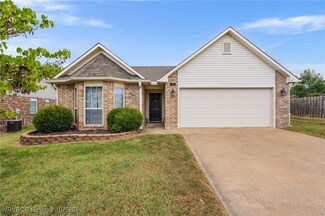 7818 Parkview Dr, Fort Smith, AR 72916