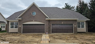 21138 Lilac Ln Unit 165, Clinton Township, MI 48036