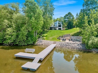 2080 Greenleaf Rd, de Pere, WI 54115