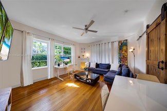 935 10th St Unit 2, Miami Beach, FL 33139