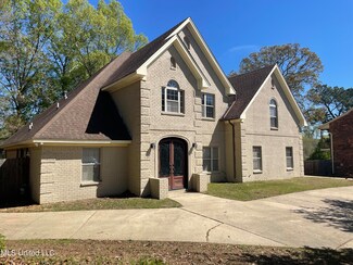304 Meadow Creek Place, Jackson, MS 39211