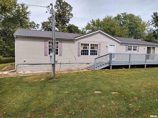 201 S Royal St, Goreville, IL 62939