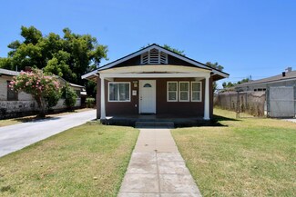 4572 E Inyo St, Fresno, CA 93702