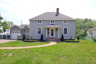 87 N Sunnycrest Dr, Little Silver, NJ 07739