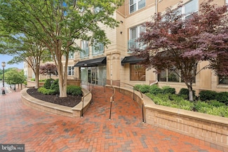 12000 Market St Unit 318, Reston, VA 20190