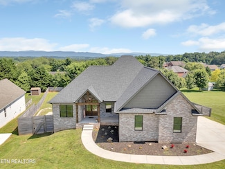 1216 Houston Springs Rd, Greenback, TN 37742