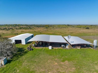 6018 County Road 18, Damon, TX 77430