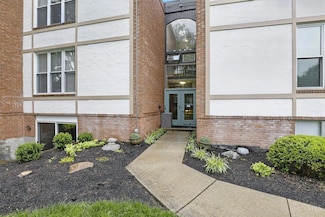 3825 Petoskey Ave, Cincinnati, OH 45227