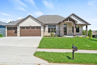 4605 Sawgrass Dr, Columbia, MO 65203