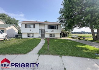 109 W Sunset Dr, Gillette, WY 82716