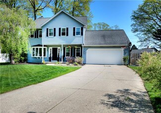 8245 Bradfords Gate, Olmsted Falls, OH 44138