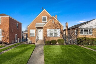 2628 Spruce St, River Grove, IL 60171